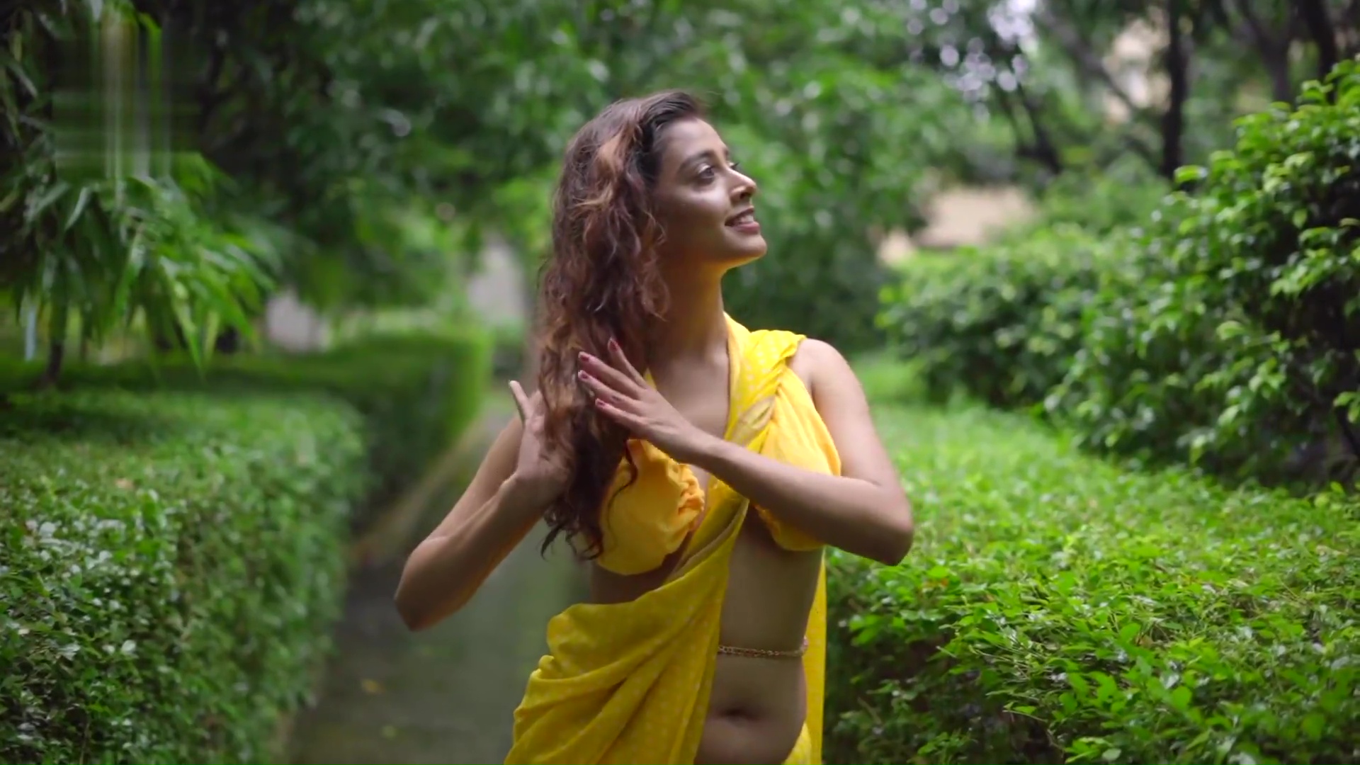 Koyeliya Yellow Saree (2021) Photoshoot Short Film Download