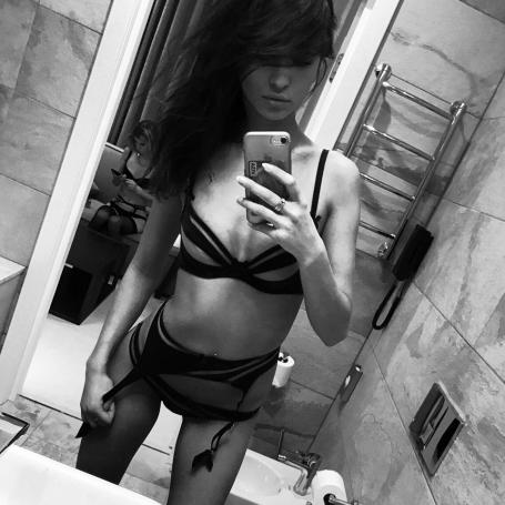 image hosted at ImgTaxi.com