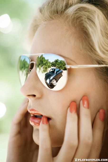 image hosted at ImgTaxi.com