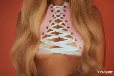 image hosted at ImgTaxi.com