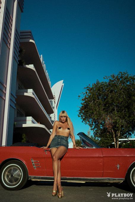 image hosted at ImgTaxi.com