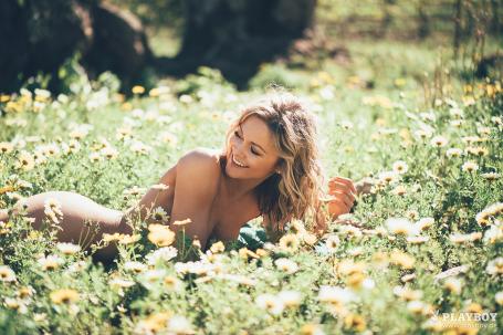 image hosted at ImgTaxi.com