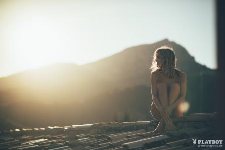 image hosted at ImgTaxi.com