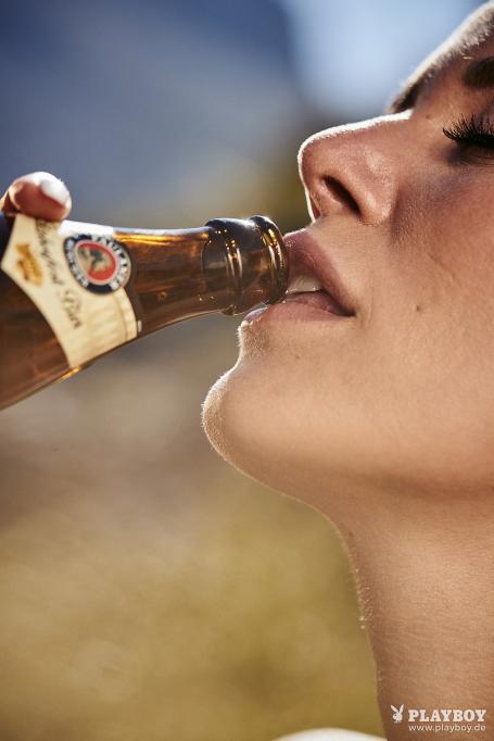 image hosted at ImgTaxi.com