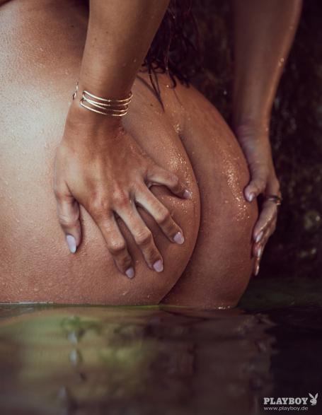 image hosted at ImgTaxi.com