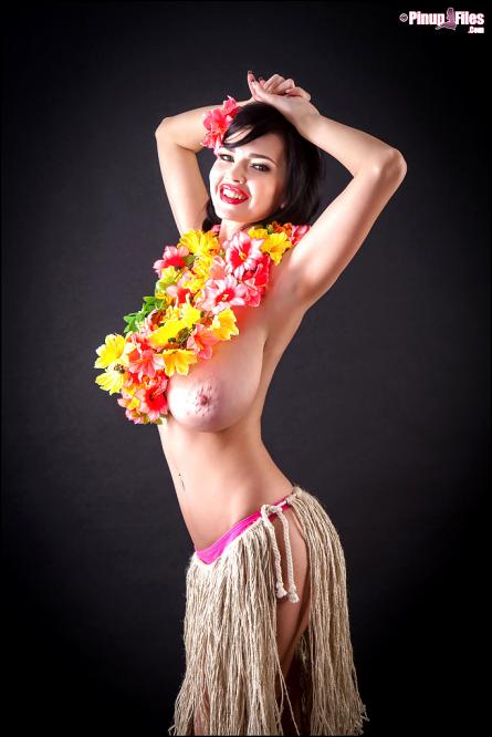 sharizel-2.jpg image hosted at ImgTaxi.com