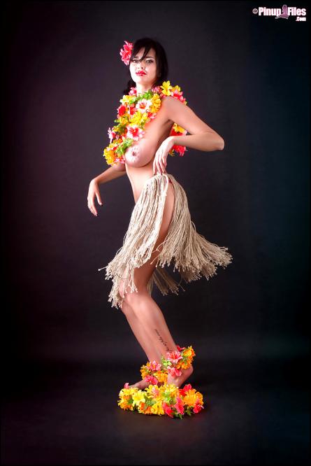 sharizel-3.jpg image hosted at ImgTaxi.com