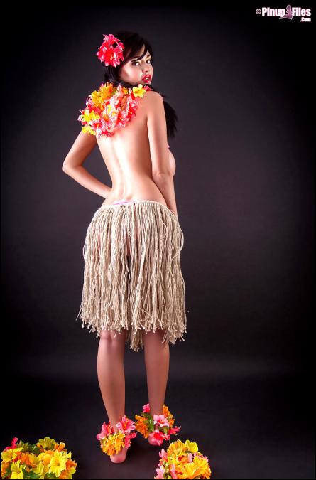 sharizel-11.jpg image hosted at ImgTaxi.com