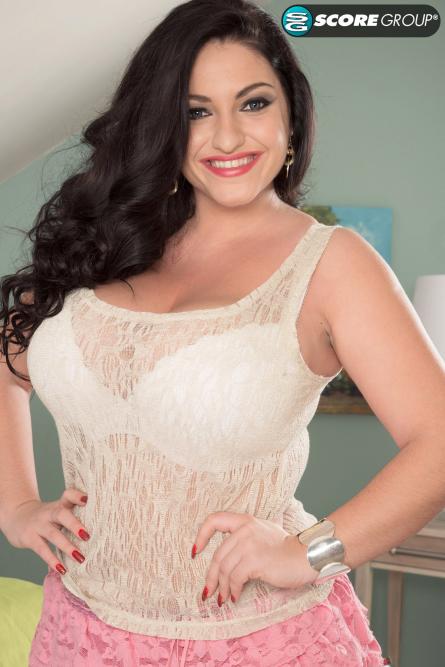 juliana-simms-voluptuous-covergirl-scoreland-1.jpg image hosted at ImgTaxi.com