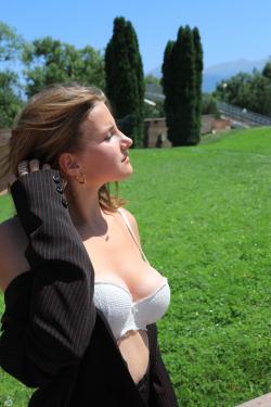 [Image: 67f2070e319f4.JPG]