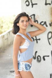 003.jpg image hosted at ImgTaxi.com