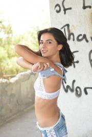 050.jpg image hosted at ImgTaxi.com