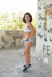 095.jpg image hosted at ImgTaxi.com