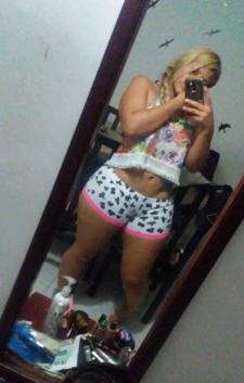 loira_dona_do_maior_rabo_que_voce_vera_hoje_15.jpg image hosted at ImgTaxi.com