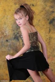 _Evy-blackskirt-2-021.JPG image hosted at ImgTaxi.com