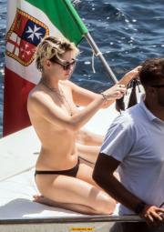 Kristen%20Stewart%20-%20Topless%20on%20a%20yacht%20in%20Italy%20-%207%2014%202019%20%20(20).jpg image hosted at ImgTaxi.com