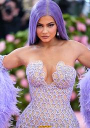 Kylie%20Jenner%20-%202019%20Met%20Gala%20in%20NYC%205%206%2019%20%20(3).jpg image hosted at ImgTaxi.com