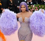 Kylie%20Jenner%20-%202019%20Met%20Gala%20in%20NYC%205%206%2019%20%20(11).jpg image hosted at ImgTaxi.com