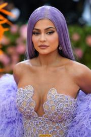 Kylie%20Jenner%20-%202019%20Met%20Gala%20in%20NYC%205%206%2019%20%20(18).jpg image hosted at ImgTaxi.com