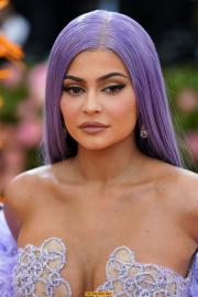 Kylie%20Jenner%20-%202019%20Met%20Gala%20in%20NYC%205%206%2019%20%20(46).jpg image hosted at ImgTaxi.com