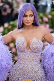 Kylie%20Jenner%20-%202019%20Met%20Gala%20in%20NYC%205%206%2019%20%20(55).jpg image hosted at ImgTaxi.com