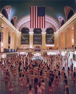 Spencer Tunick In the Grand Central Terminal ( Station) of New York.jpg image hosted at ImgTaxi.com