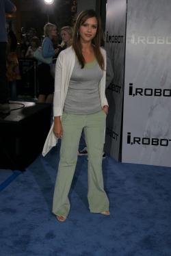 Jessica Alba 001 (40).jpg image hosted at ImgTaxi.com