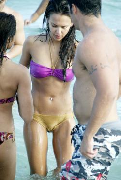 Jessica Alba 003 (139).jpg image hosted at ImgTaxi.com