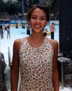 Jessica Alba 002 (126).jpg image hosted at ImgTaxi.com