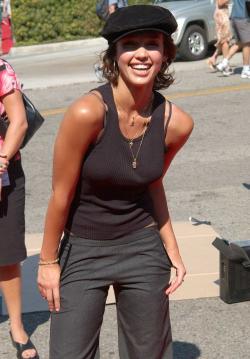 Jessica Alba 002 (135).jpg image hosted at ImgTaxi.com