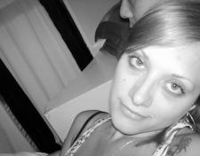 Paula Capechi - 2009 (42).jpg image hosted at ImgTaxi.com