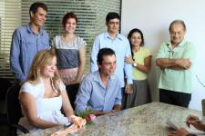 Julia Vasquez retardada e casada em 2013 - 17.jpg image hosted at ImgTaxi.com