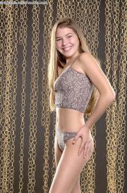 Antonia41_004.jpg image hosted at ImgTaxi.com
