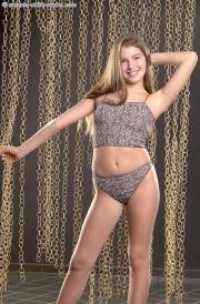 Antonia41_009.jpg image hosted at ImgTaxi.com