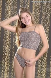 Antonia41_014.jpg image hosted at ImgTaxi.com