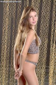 Antonia41_020.jpg image hosted at ImgTaxi.com