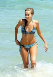 Isabel Lucas (51).jpg image hosted at ImgTaxi.com