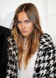 Isabel Lucas (67).jpg image hosted at ImgTaxi.com