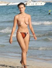 nudist beach pictures