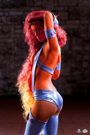 starfire__by_rufflebuttcosplay-d98yw03.jpg image hosted at ImgTaxi.com