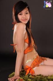 kiki-087-014.jpg image hosted at ImgTaxi.com