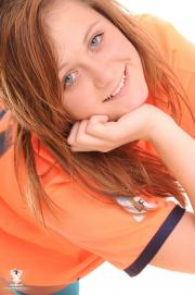 krystal-146-049.jpg image hosted at ImgTaxi.com