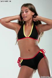 m105-s253-09.jpg image hosted at ImgTaxi.com