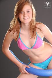 krystal-136-025.jpg image hosted at ImgTaxi.com