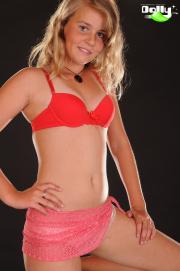 dolly-105-005.jpg image hosted at ImgTaxi.com