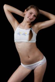 10.jpg image hosted at ImgTaxi.com