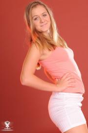 krystal-219-022.jpg image hosted at ImgTaxi.com