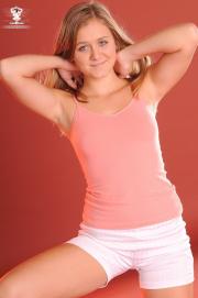 krystal-219-059.jpg image hosted at ImgTaxi.com