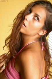 glamour-cz-katka0508010-hires.jpeg image hosted at ImgTaxi.com