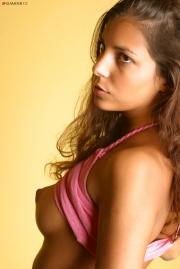 glamour-cz-katka0508013-hires.jpeg image hosted at ImgTaxi.com